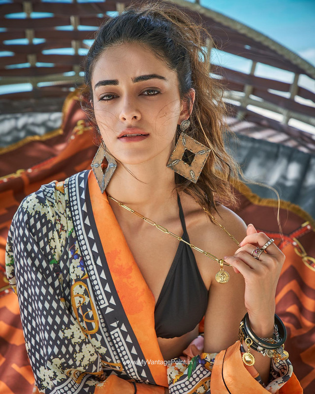 face-closeup-of-ananya-panday
