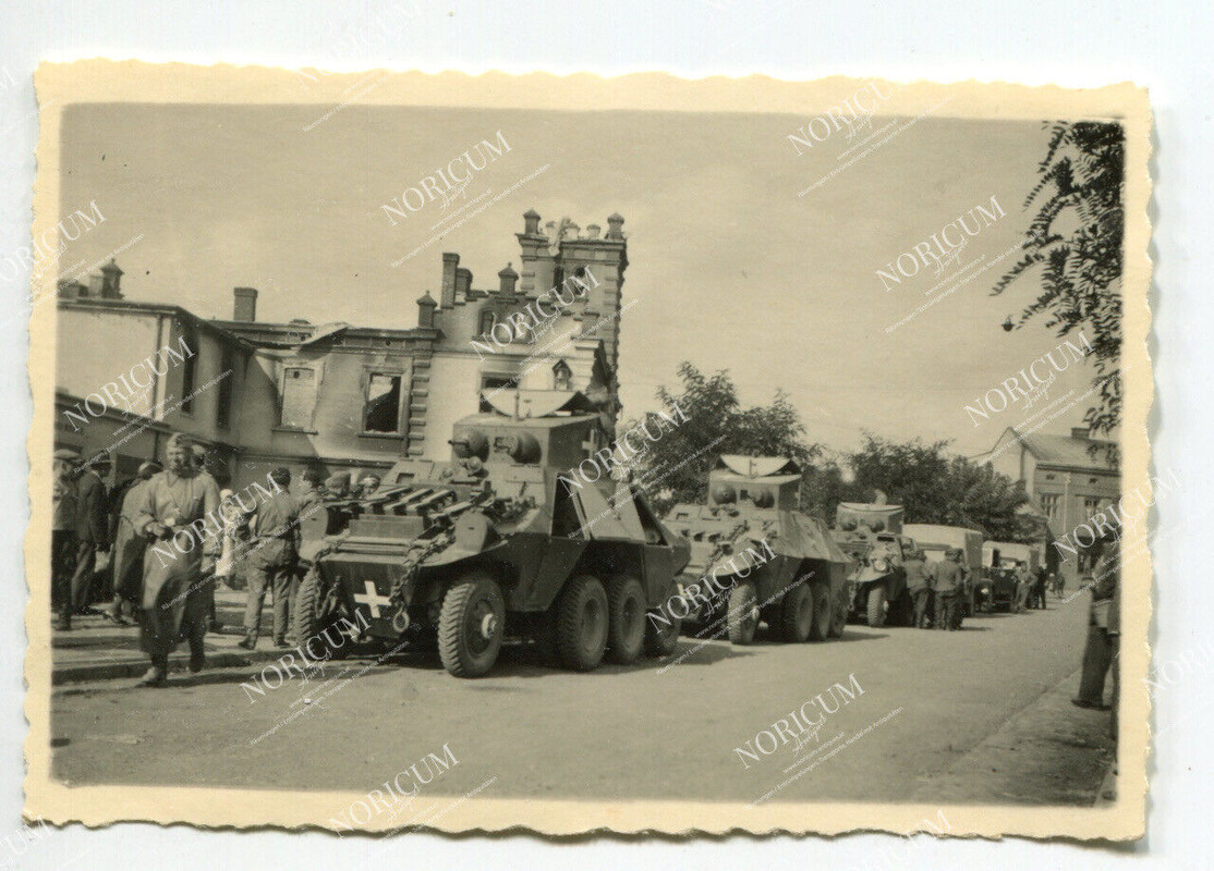 Foto Jarosław Jaroslau Polen Polizei Bataillon (mot.) Radpanzer STEYR ADGZ Tank