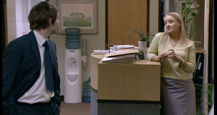 The-Office-UK-S2-DVDRip-1.png