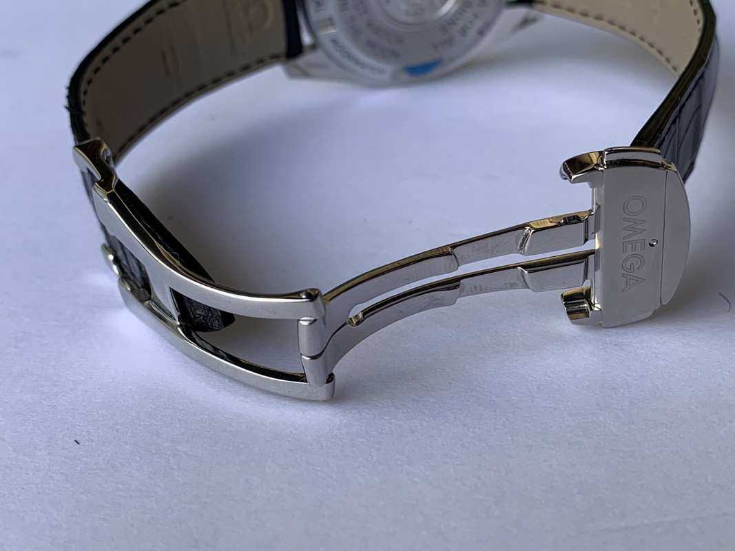 65A991E6-4236-4F71-A530-380601878A15