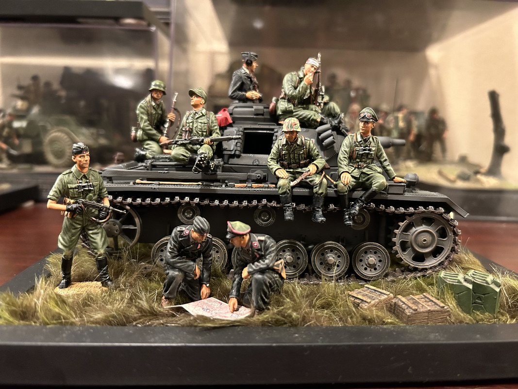 7-D88-F3-AF-5-A3-E-4567-8114-8-ABD4-AC61-E4-F.jpg