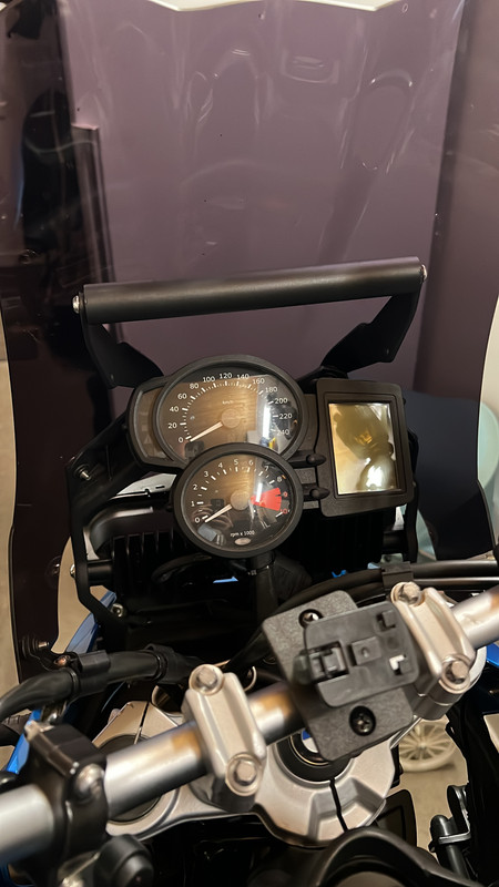 EB65104A-6C43-4EF7-8C6D-85B8FA5A95EF