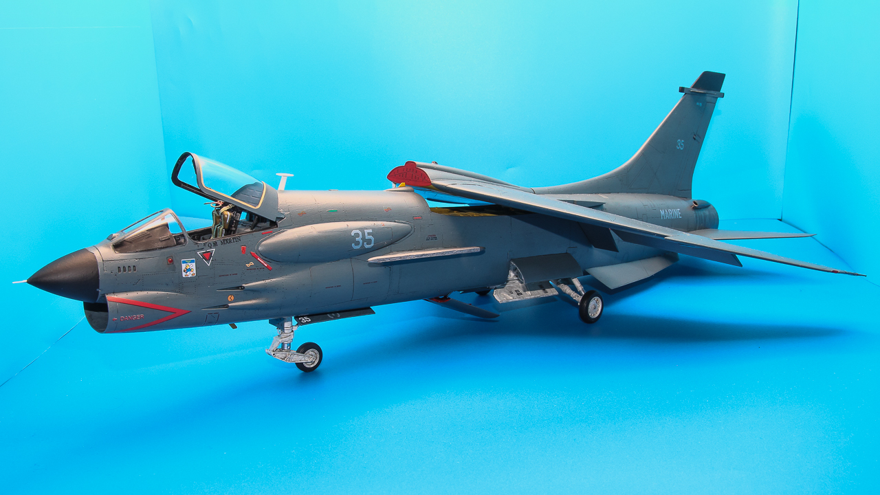 [Trumpeter] Vought F-8P Crusader 1/32 IMG-2909