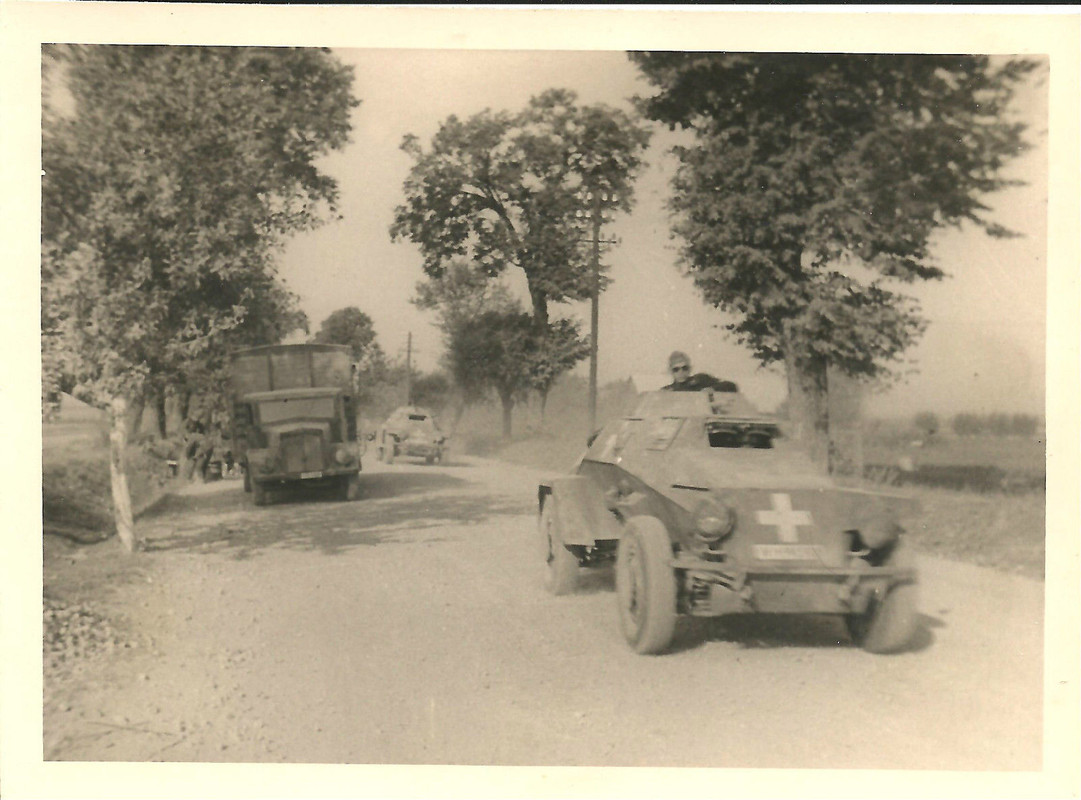 Foto Panzerspähwagen Pz AA Angriff Myslenice-Boc