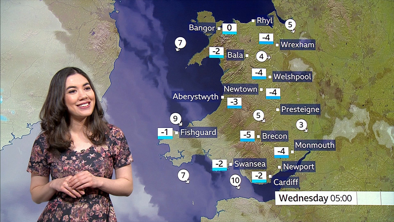 03.14 - 06.00.00 - Breakfast. The BBC's Breakfast programme features ....ts_snapshot_28.51.103