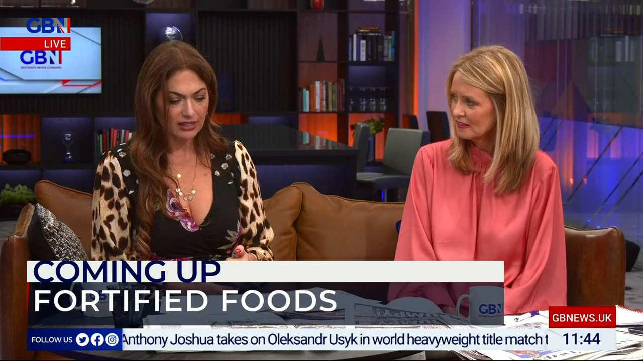 09.25 - 10.00.00 - Saturday Live UK. Opinion, news and a bit of fun o..._001.ts_snapshot_43.04.223