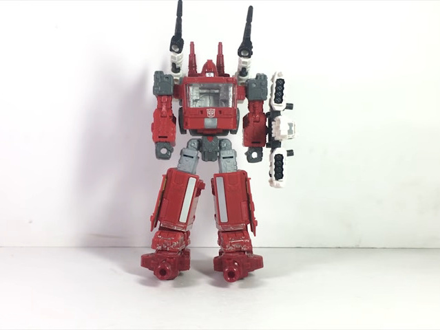 Siege-Six-Gun-In-Hand-08