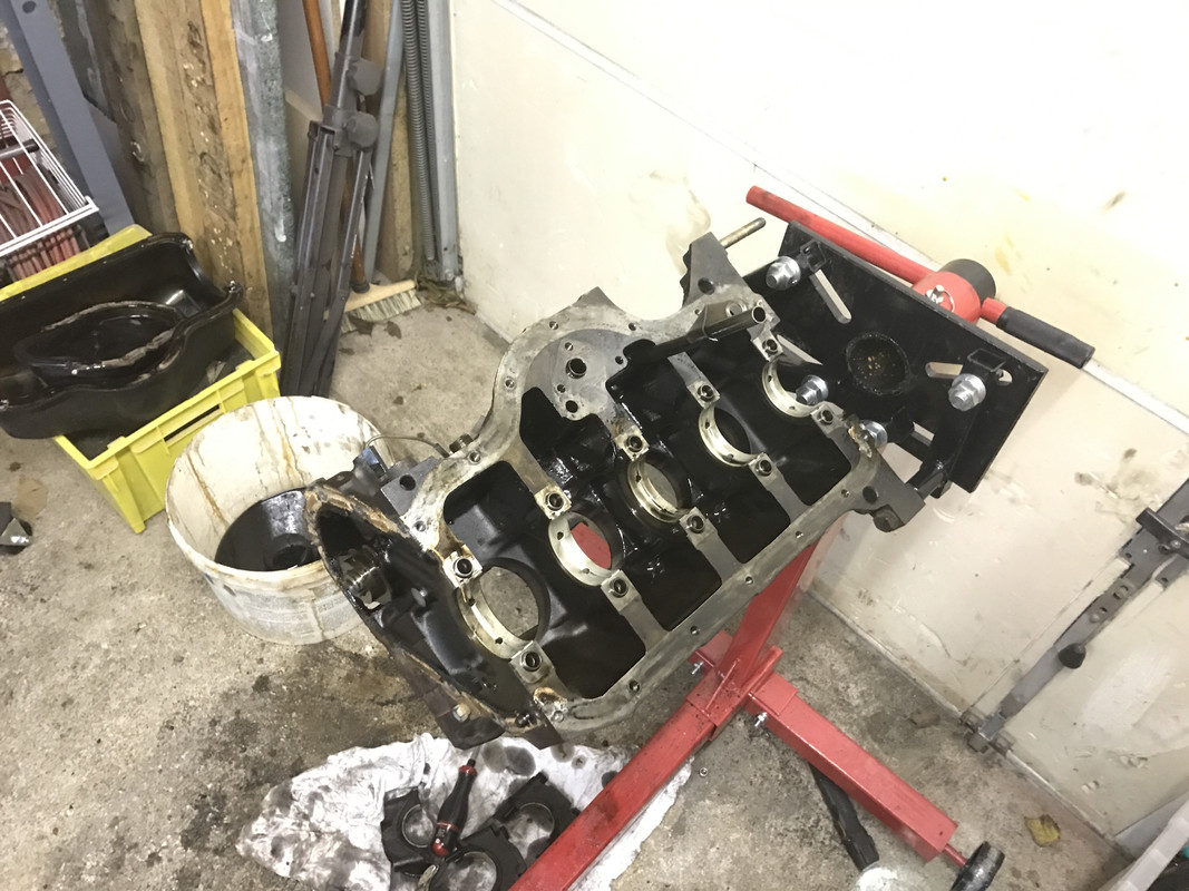 Restauration 4L (1128)