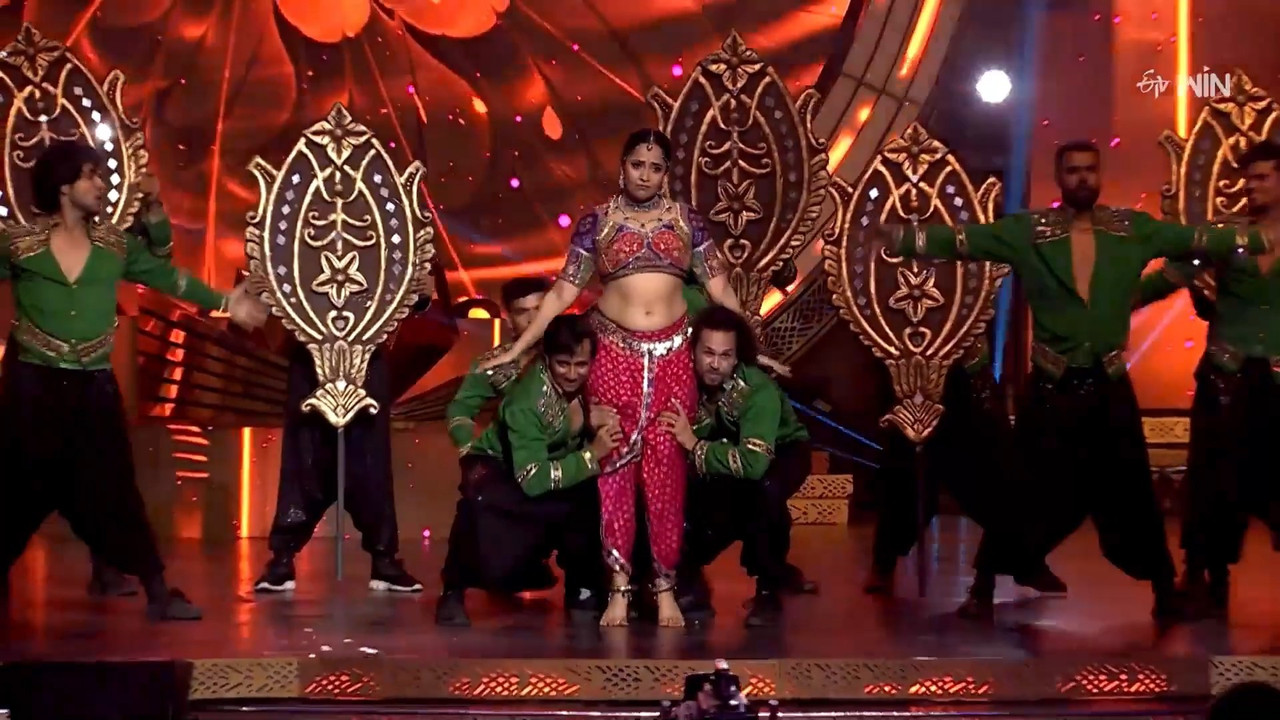 [Image: Anasuya-Bharadwaj-Sizzling-Steamy-Hot-Pe...me-mp4.jpg]