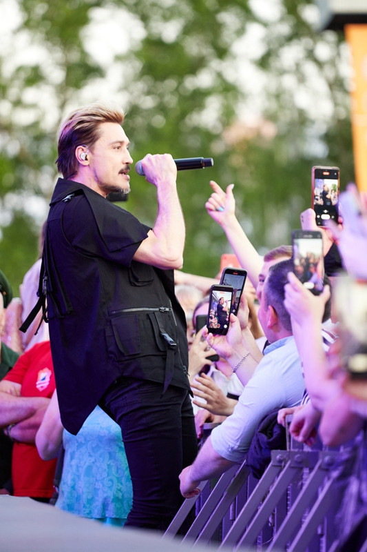 Концерт, посвящённый 75-летию города Лесной и комбината ЭХП (19 июня 2022) (15)