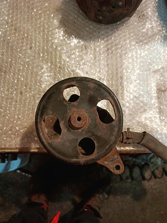 Насос гидроусилителя руля