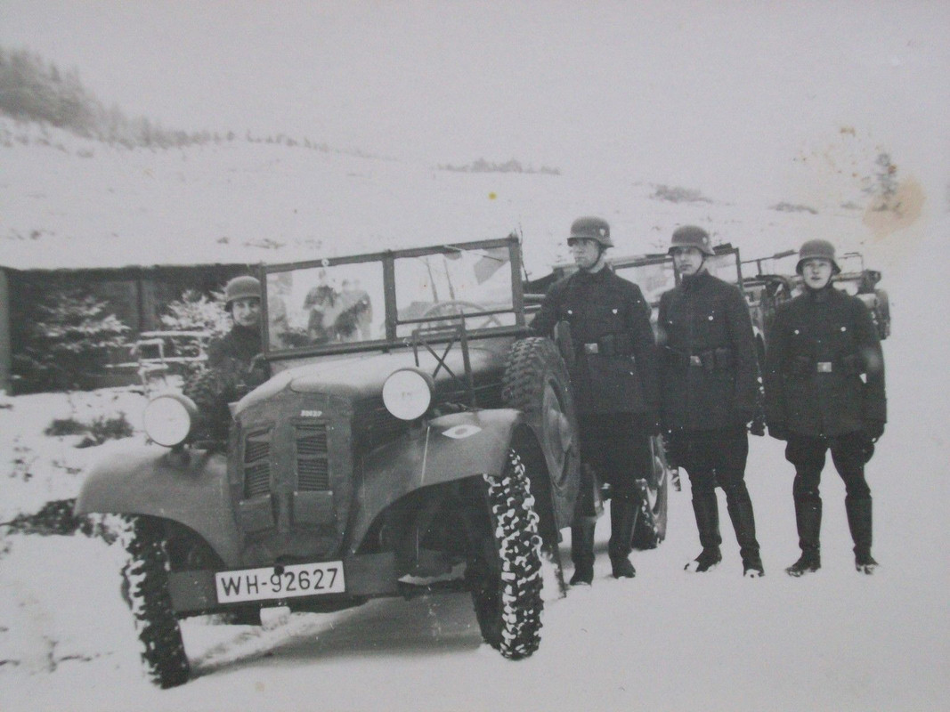 Kübelwagen Adler 3 Gd des Heeres
