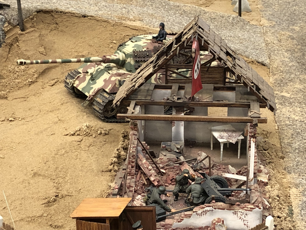 5A94123E-E0C5-4EE0-966F-95155EACF8DB