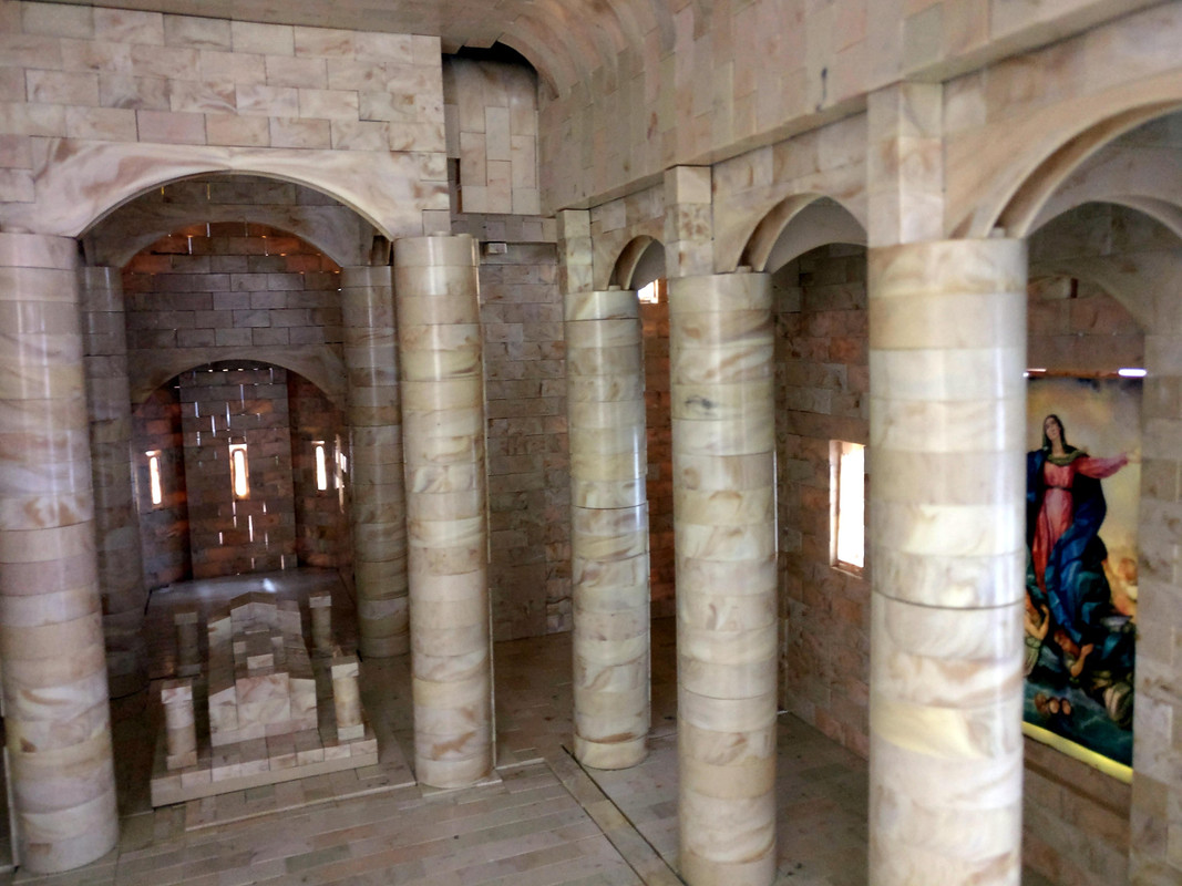 Interior sepulcro dcha