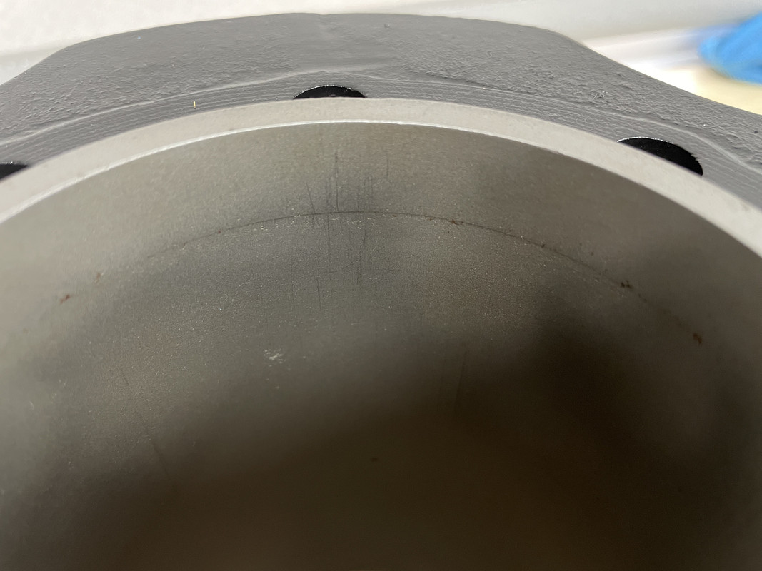 D8D0ADAD-002A-4183-91A5-7389D54694BD