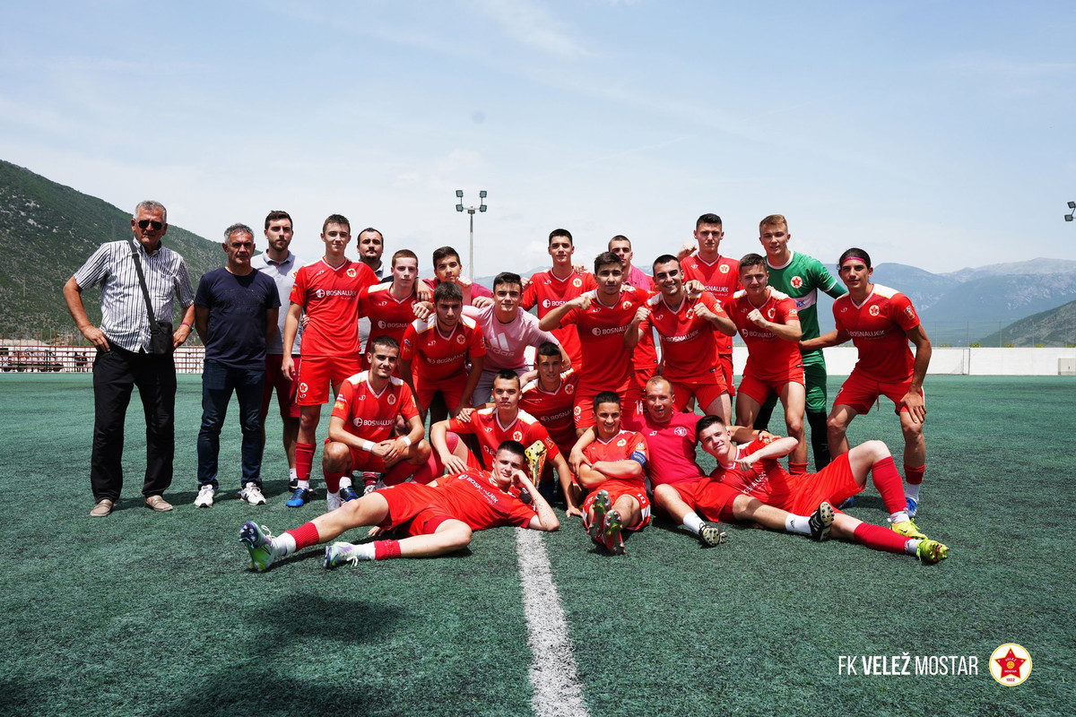 3C458D7B-33A4-44A4-A4B7-B471CEDDE004