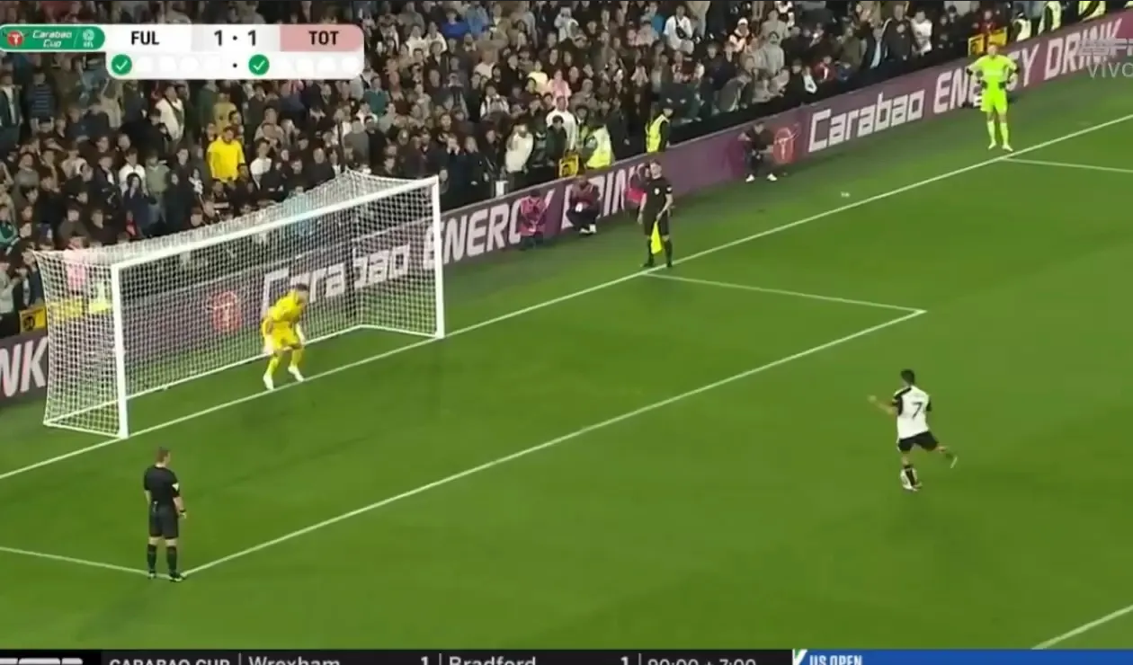 Con gol de Raúl Jiménez Fulham elimina al Tottenham de la Carabao Cup