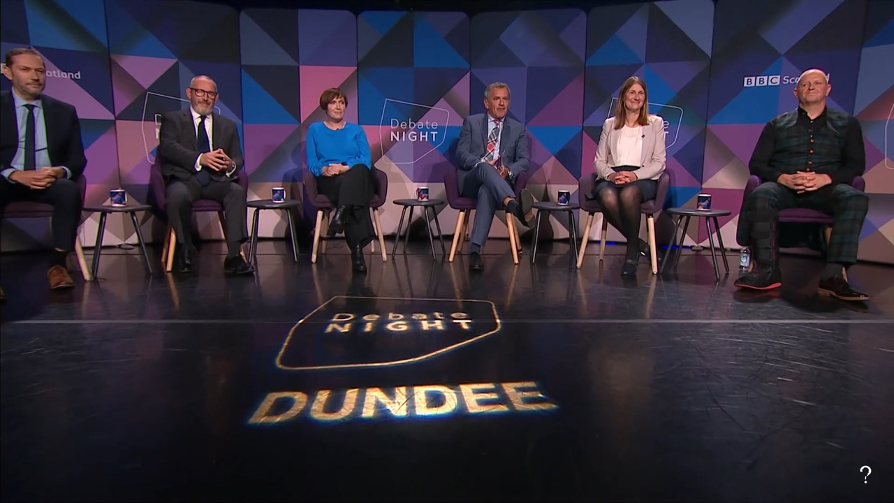 09.28 - 23.30.00 - Debate Night. 10 24. Current affairs discussion. M....ts_snapshot_01.08.02.988
