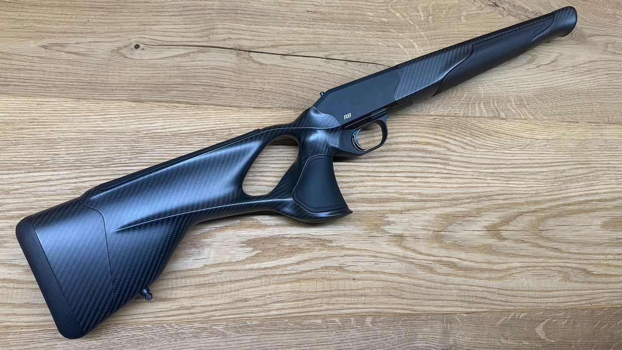 R8-Carbon-Leder-Schaft-mit-System-6