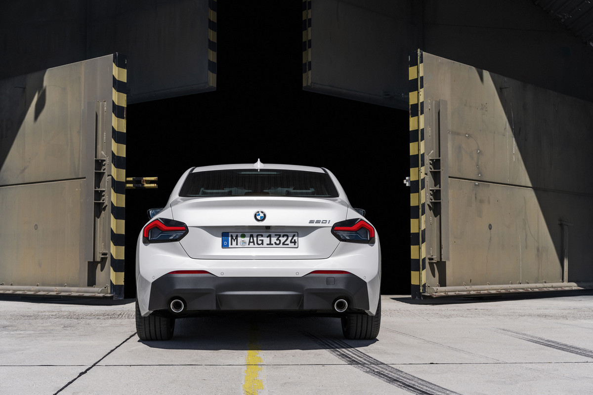 BMW220i(18)