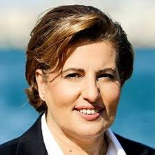 ΠΑΡΕΜΒΑΣΗ ΚΑΛΟΓΗΡΟΥ ΓΙΑ ΤΑ ΠΡΟΒΛΗΜΑΤΑ ΠΟΥ ΔΗΜΙΟΥΡΓΟΥΝ ΟΙ ΝΕΕΣ ΡΥΘΜΙΣΕΙΣ ΓΙΑ ΤΙΣ ΑΔΕΙΕΣ ΟΔΗΓΗΣΗΣ