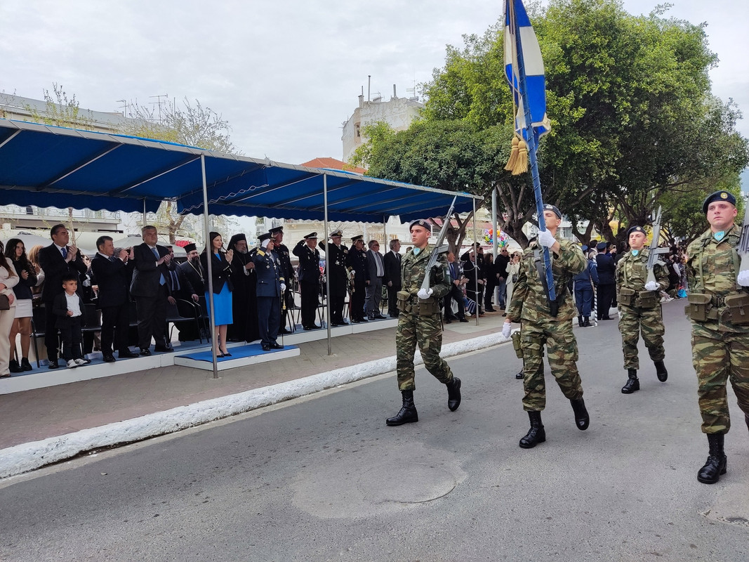, Καλαμάτα: Λαμπρή παρέλαση για την επέτειο της 25ης Μαρτίου 1821
