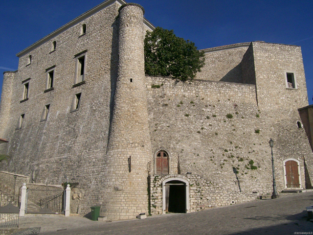 9-castello-della-Leonessa-a-Montemiletto-AV