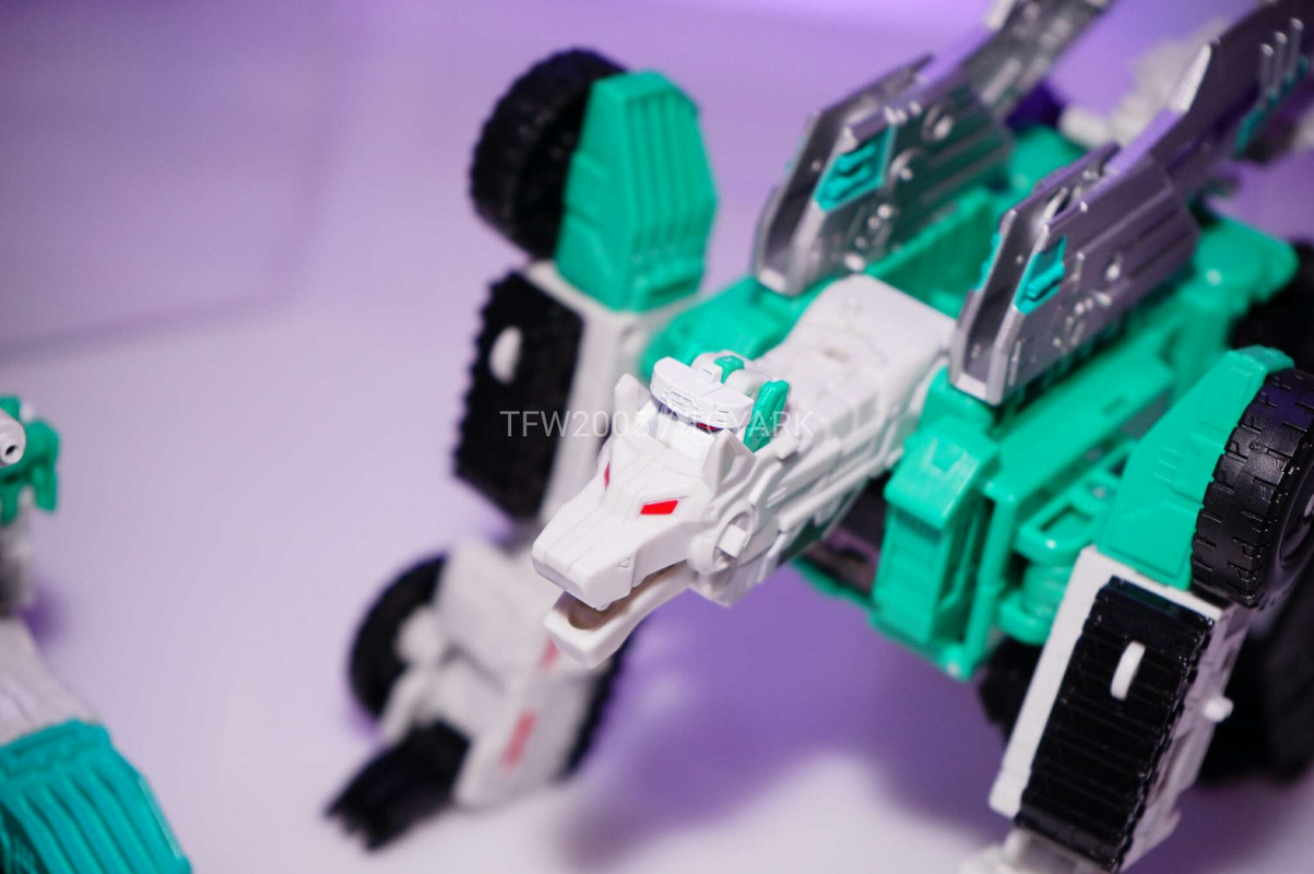 NYCC2016-Titans-Return-108