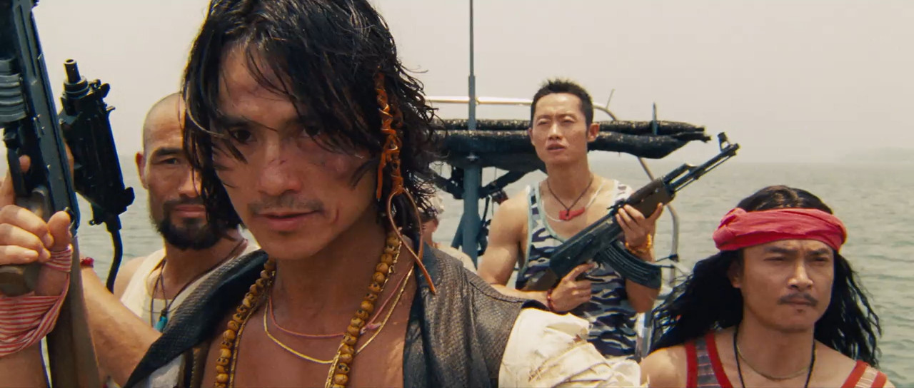 DOA: Dead or Alive 2006 BluRay [Hindi + Tamil + Telugu + English] 480p 720p ESub Screenshot