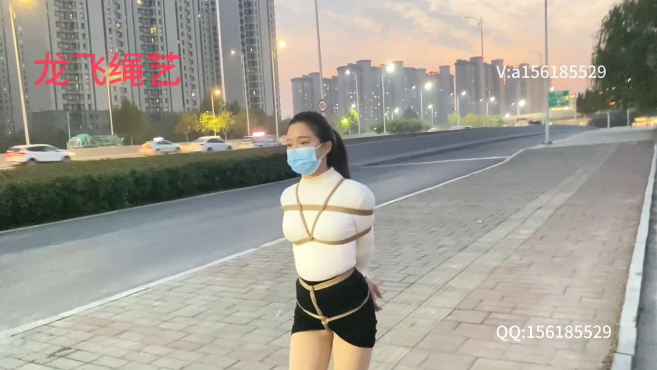 龙飞绳艺 在树林中捆绑.mp4_20231125_190413.852