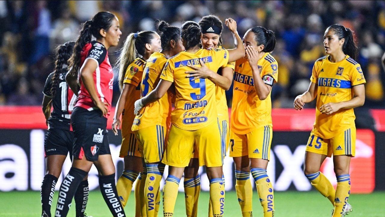 Video: Tigres Femenil hace gol a la “Gignac”, aprovechan la lesión del rival