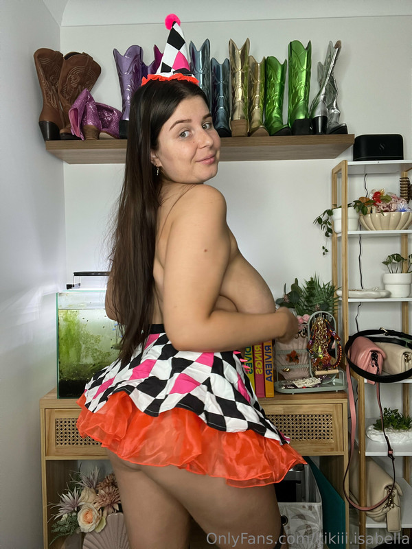 Naughty clown 🤡_0001