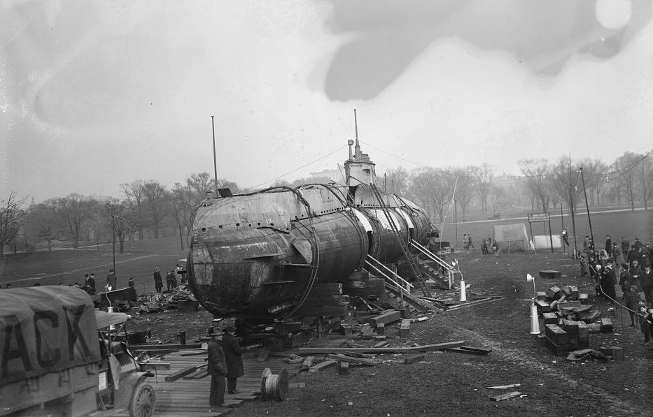 SM_UC_5_New_York_bow_view