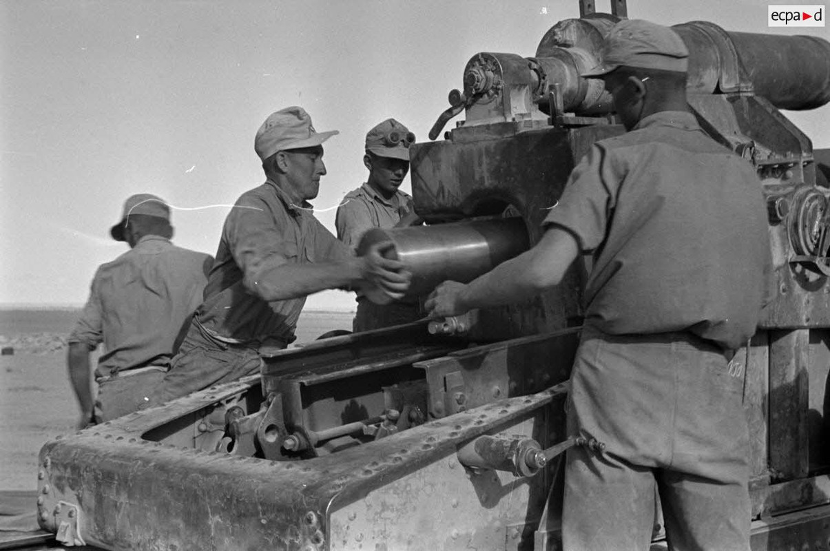 Mise en oeuvre d'un canon de 17 cm Kanone 18 (2)