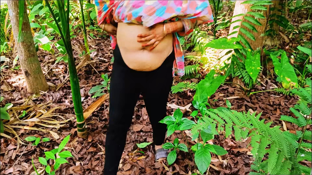 Fuckd and Sexy Talk in the Jungle with the Neighbor.mp4_snapshot_01.16.000