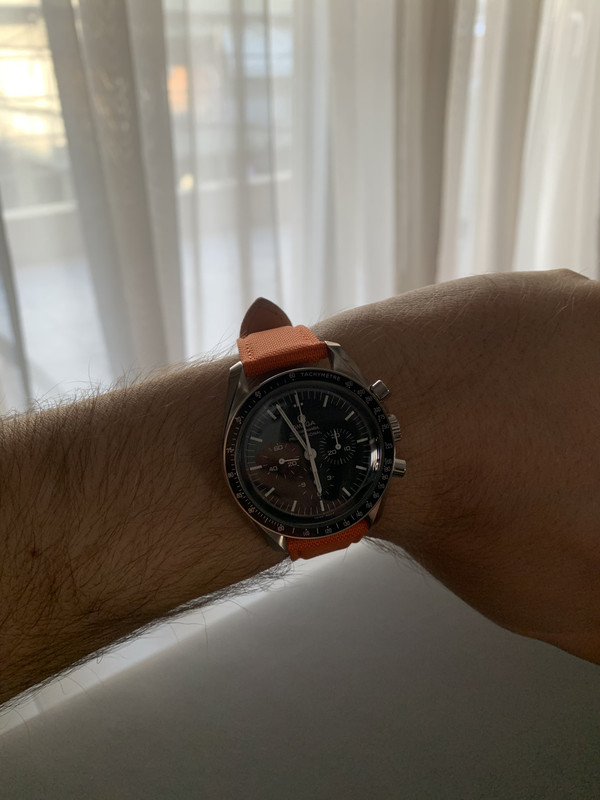 98723208-1FD9-4A34-A623-927CCF1A85AD