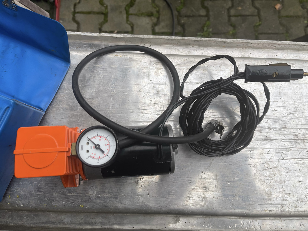 FEA088D3-32A9-4155-8921-9FF33516C70A_1_201_a