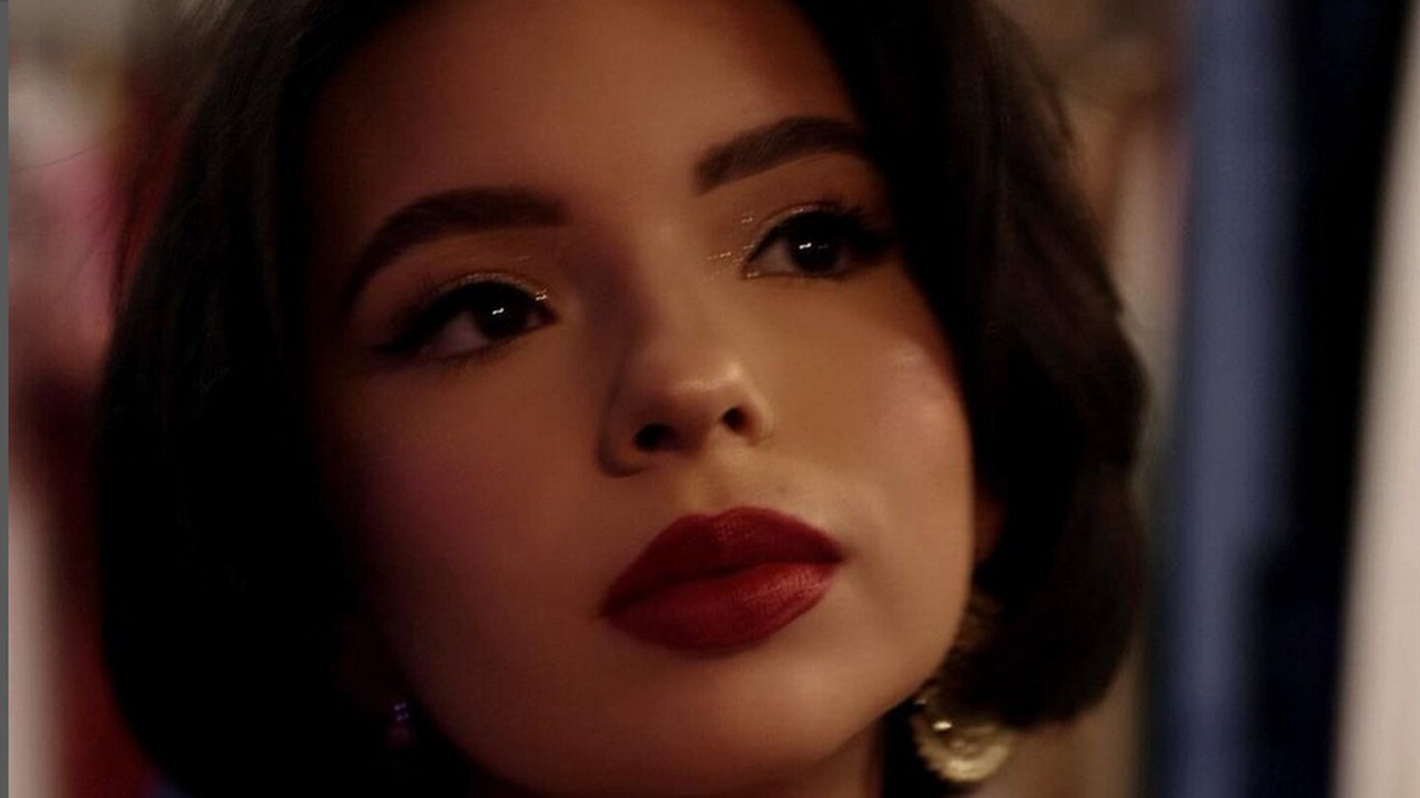 Ángela Aguilar se ve duramente afectada por el huracán Ian