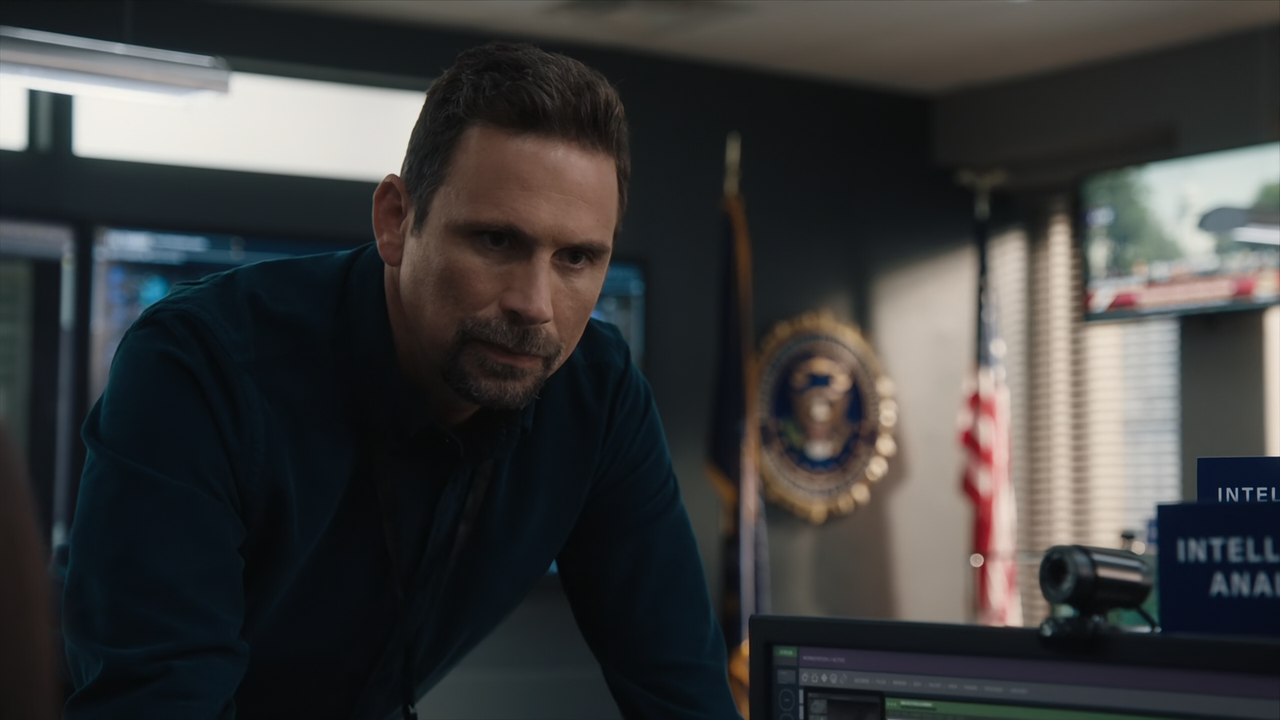 FBI.S04E05.Charlotte's.Web.1080p.10bit.AMZN.WEB-DL.DDP5.1.HEVC-Vyndros.mkv_snapshot_07.39_[2021.11.0