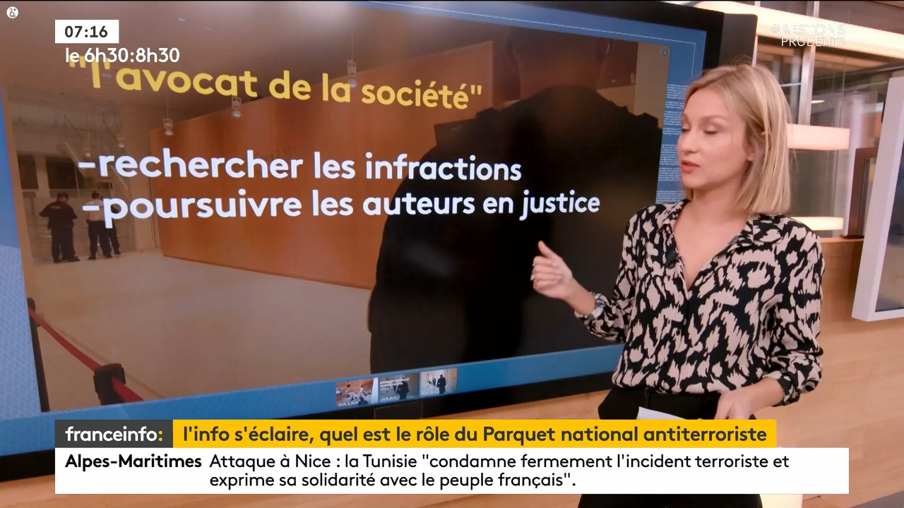 10.30 - 05.29.00 - 9h30. Entre JT, chroniques, invités et revues de p....ts_snapshot_00.53.18.800