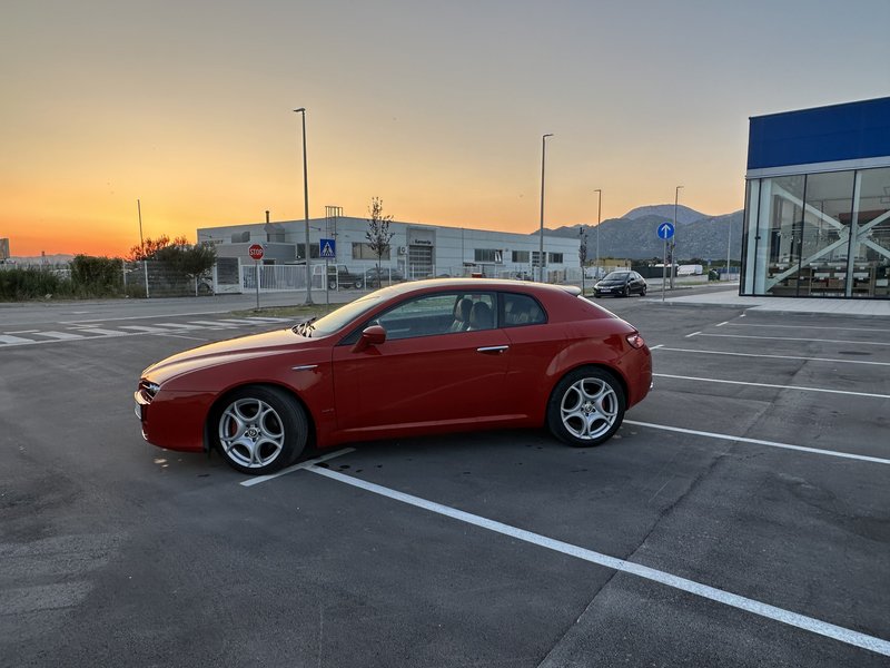 F72D5885-FBC7-49CC-BD53-A493C66DAE0A