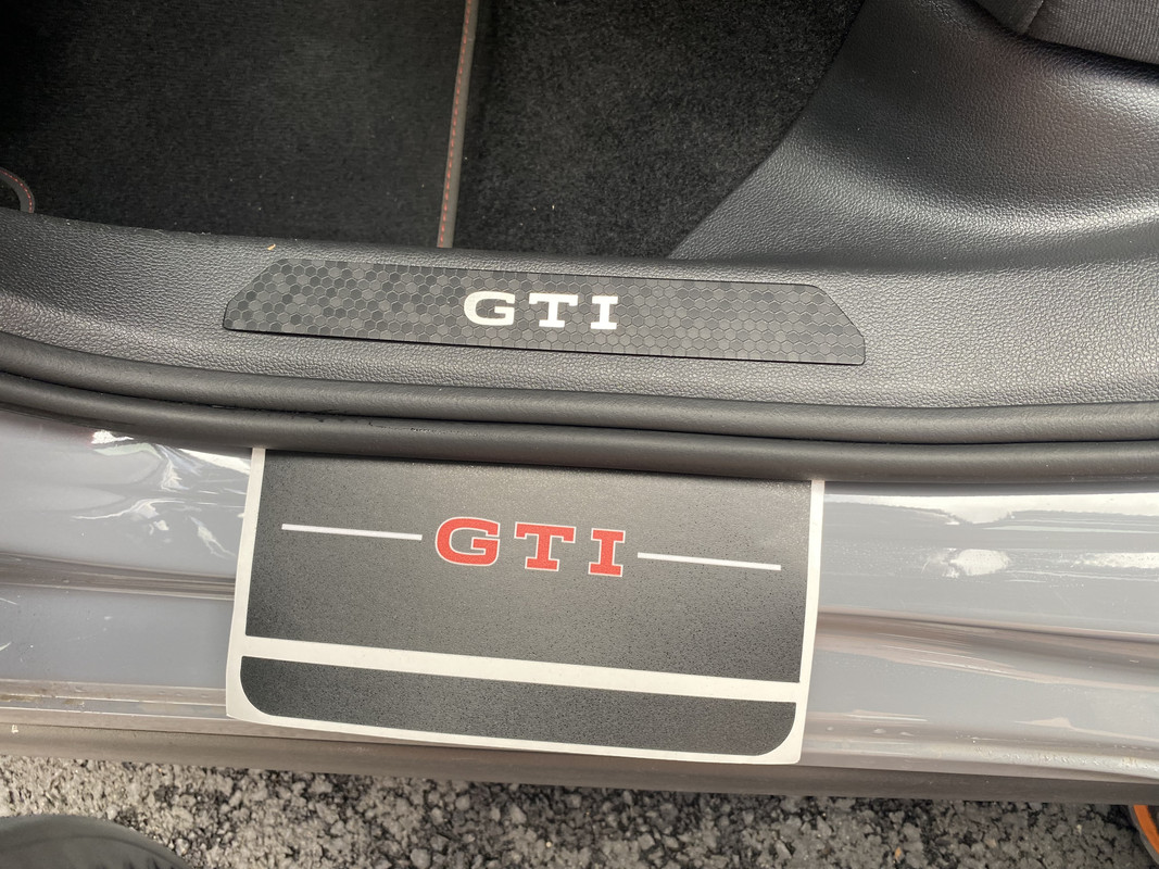 29A3B9C9-2992-49A5-9CC0-7B3AD436F2BF