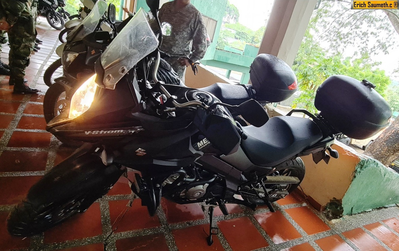 Las FFAA de Colombia incorporan la Suzuki V-Strom 650XT a su parque móvil