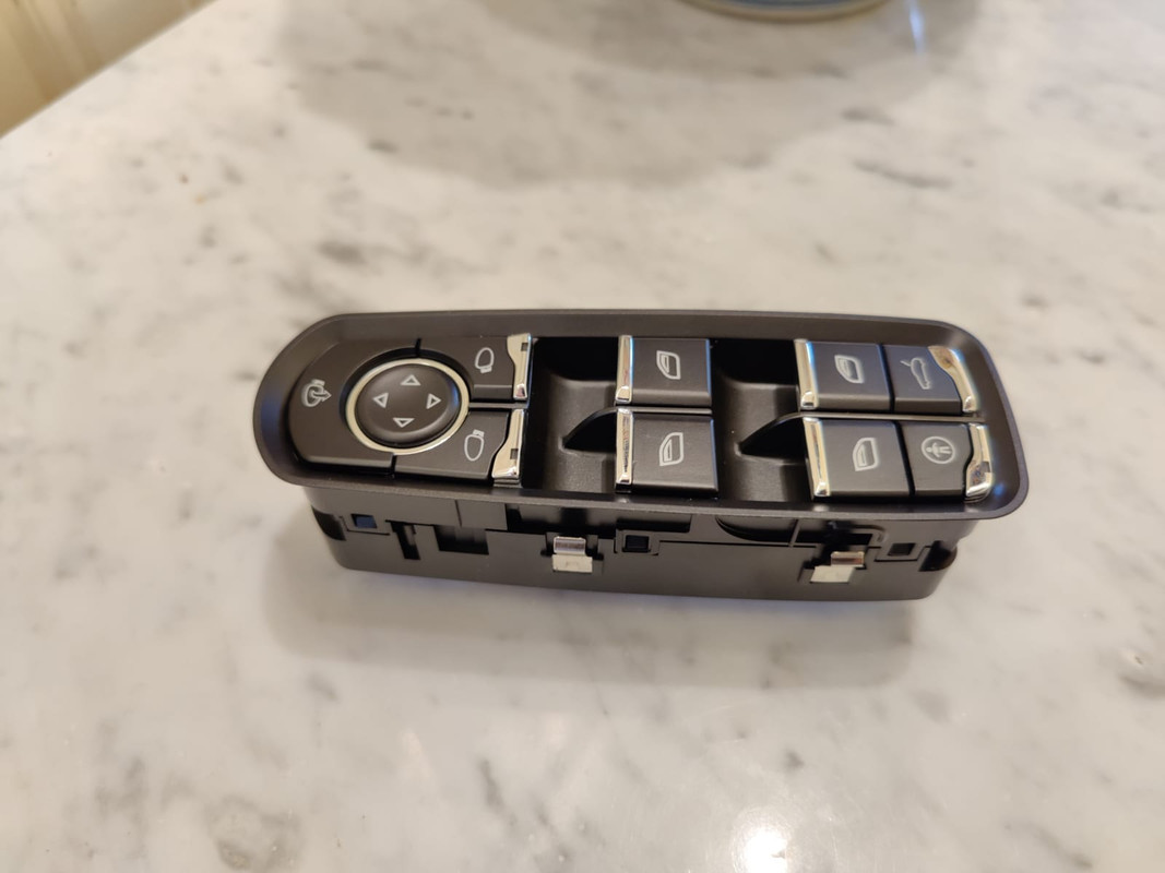 5667635A-05D1-4A99-BAEE-5623110F1F35