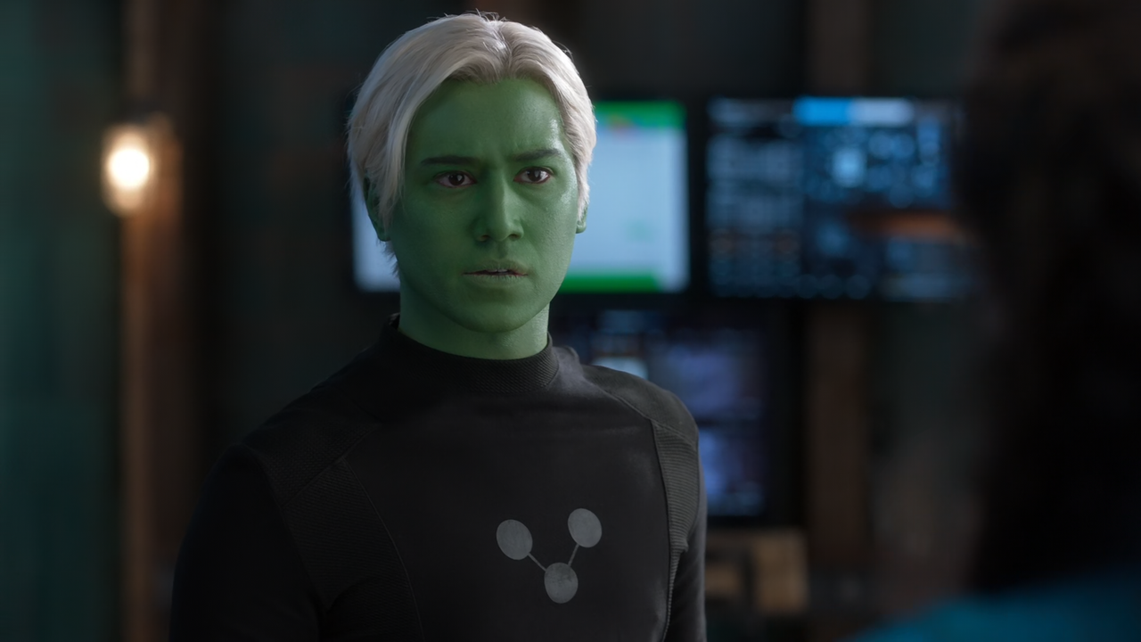 Supergirl.S06E15.Hope.for.Tomorrow.1080p.10bit.AMZN.WEB-DL.DDP5.1.HEVC-Vyndros.mkv_snapshot_07.16_[2