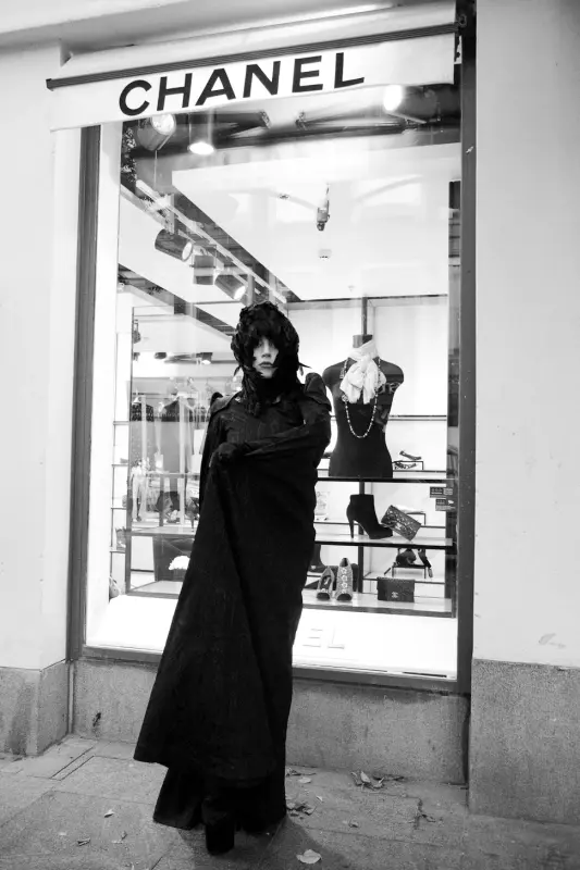 8-28-12-Terry-Richardson-002.webp
