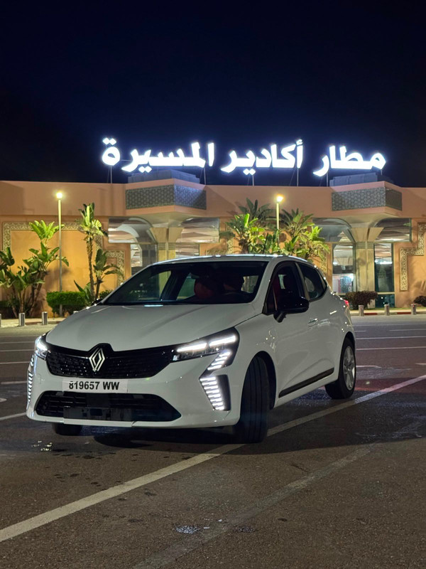 White Manual Renault Clio 5
