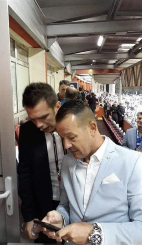 248F7378-19DD-4269-A8CD-24D2937D2185