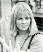 Julie-Christie-d25