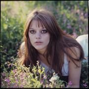 tina-aumont-a81